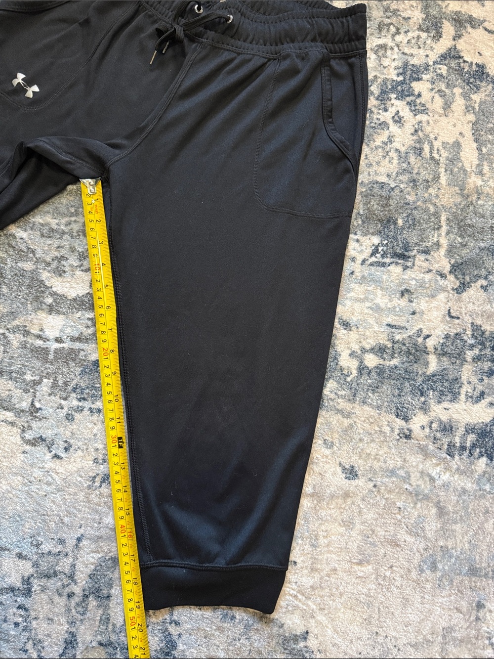 Under Armour Black Women's Capri Joggers - Picture 4 of 6